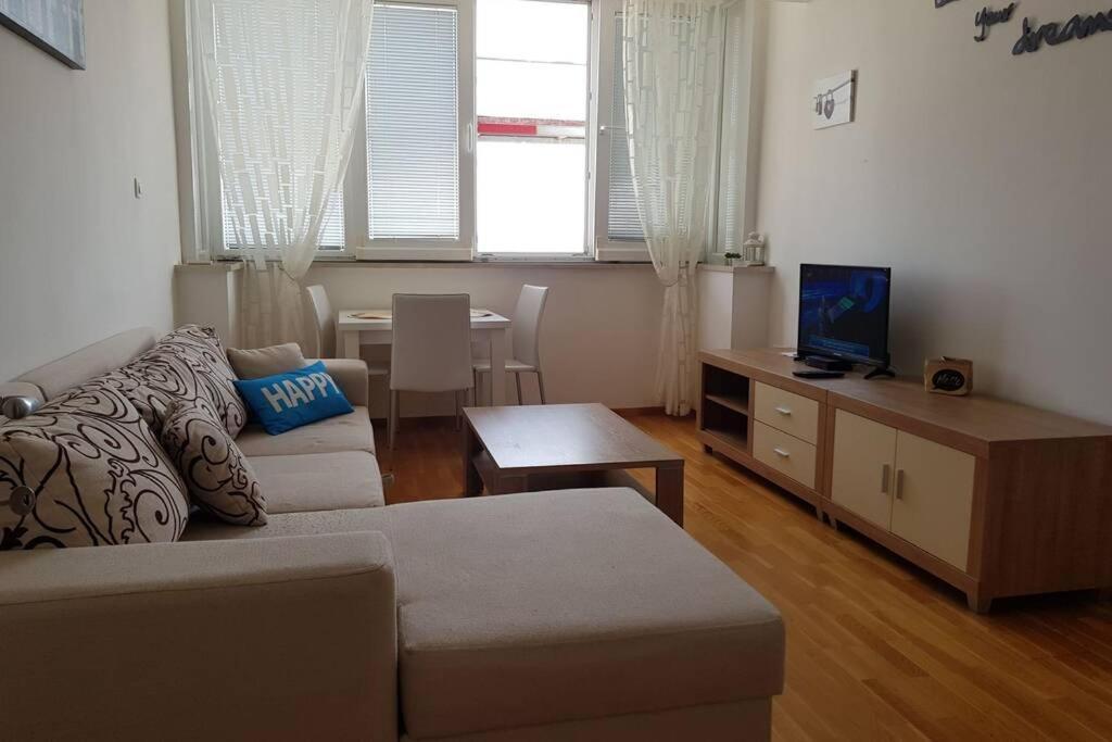 Kiki With A Sea View, Free Wifi, For 2 Persons Appartamento Zara